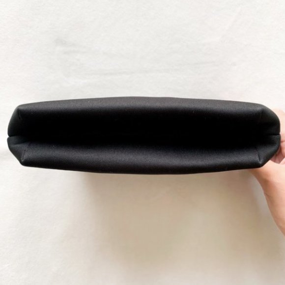 Kim Kardashian SKIMS Small Neoprene Pouch - Picture 3 of 4